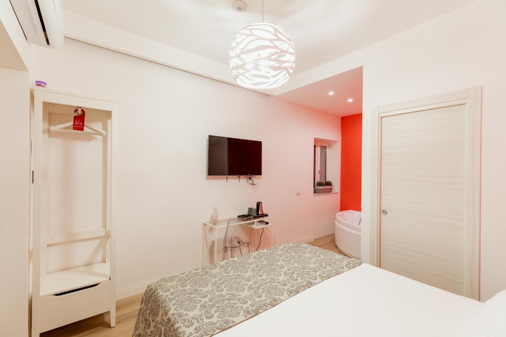 Suite Riviera 84 Naples Exterior photo